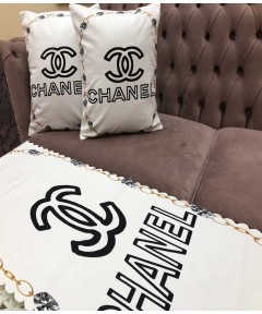 Table cloth with 2 Cushion Cover 