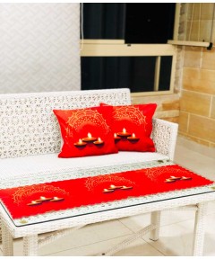 Table cloth with 2 Cushion Cover 